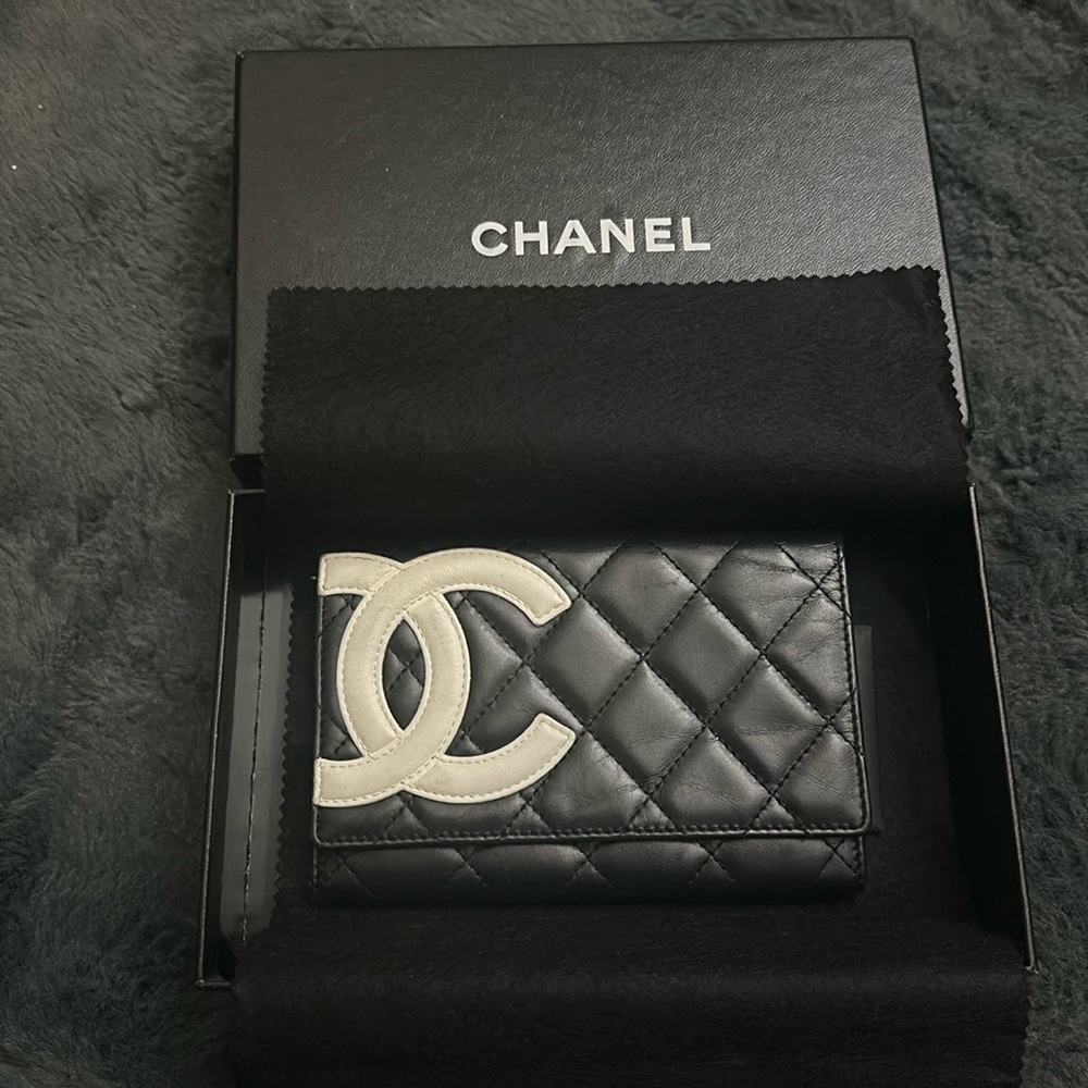 Authentic CHANEL cambon wallet